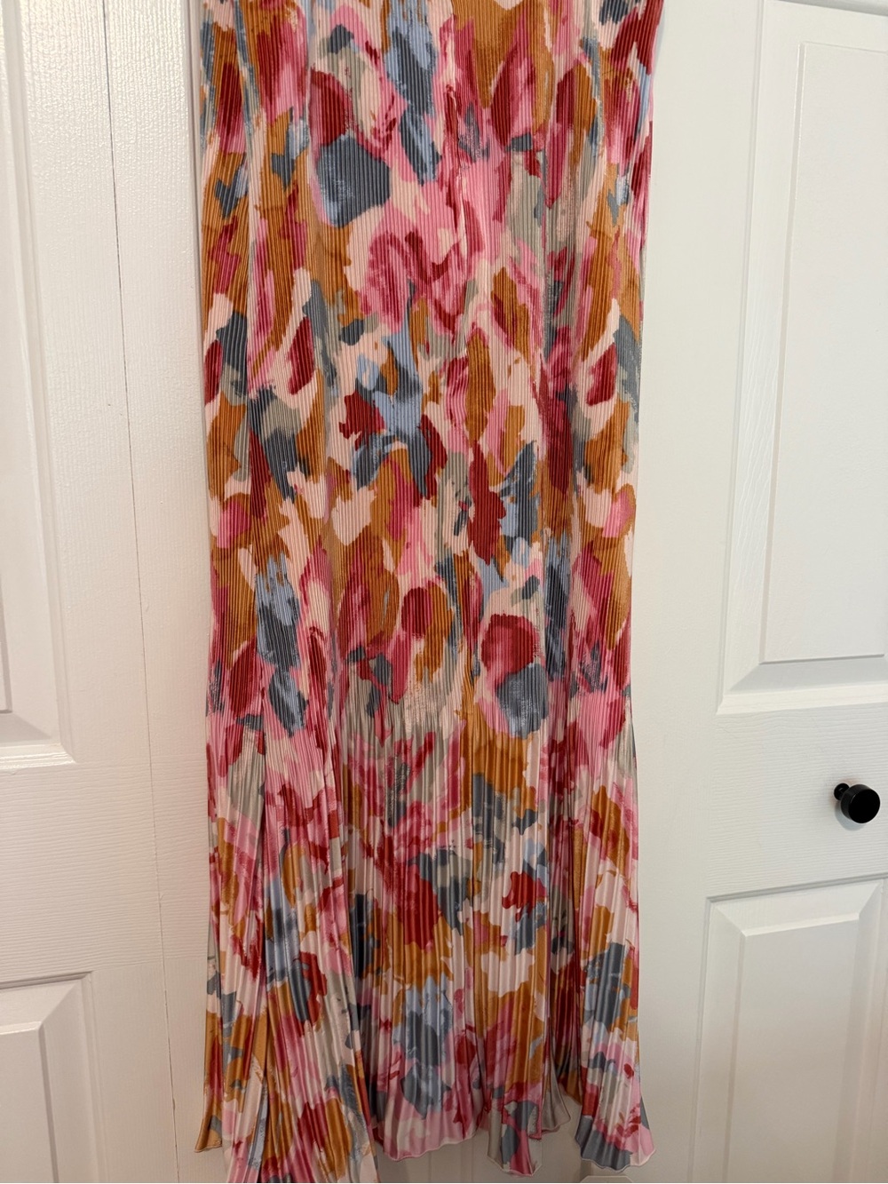 NWT Abercrombie & Fitch Giselle Pink Multi Floral Pleated Midi Dress - Picture 3 of 6